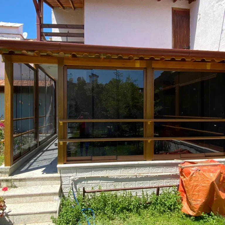 salihleraltı cam balkon