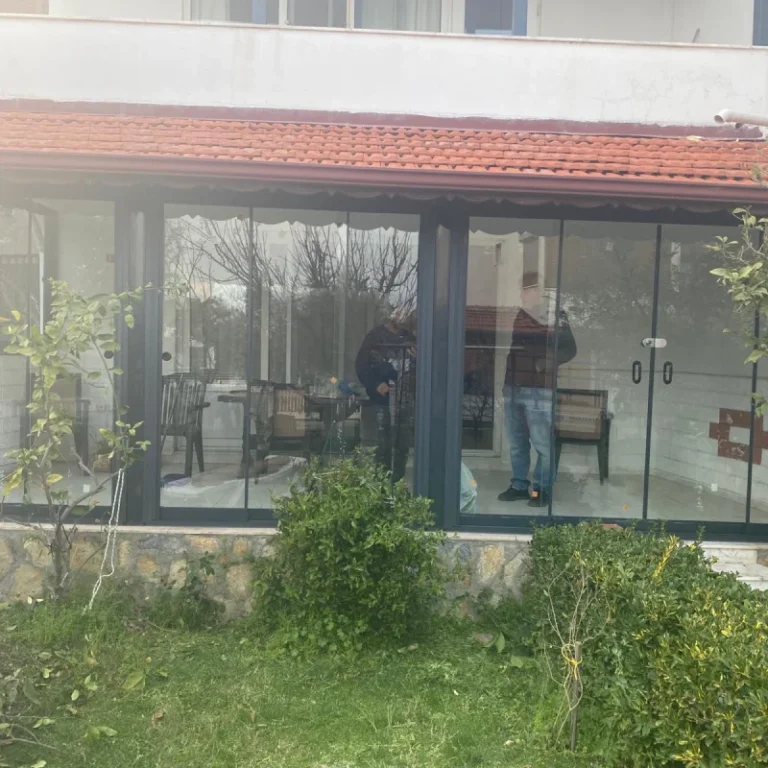 salihleraltı cam balkon