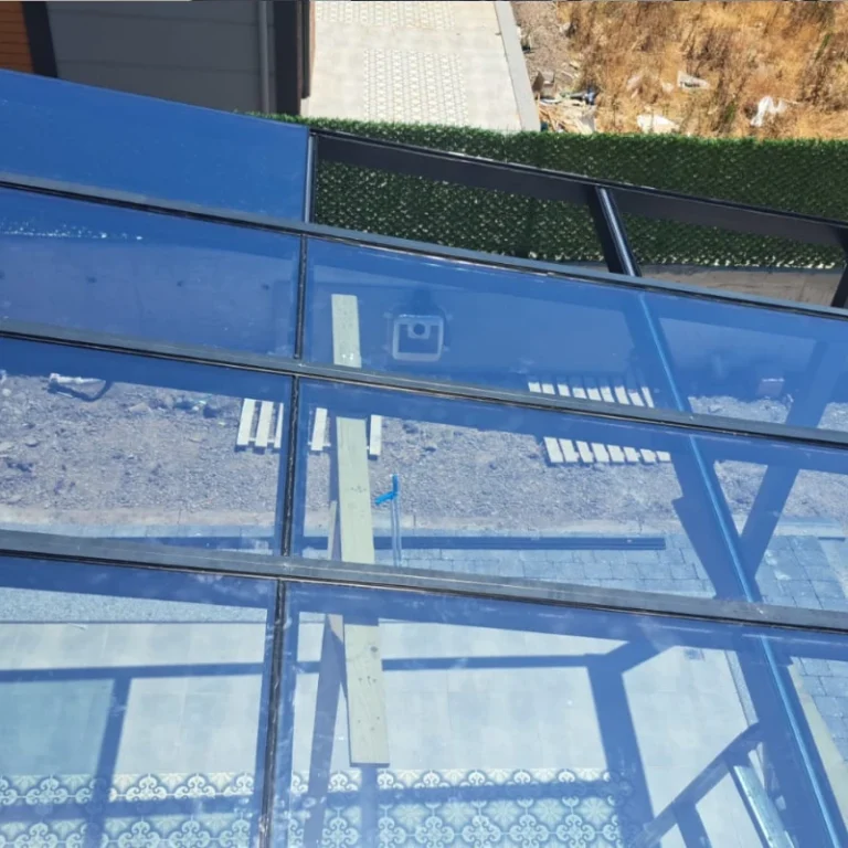 salihleraltı cam tavan
