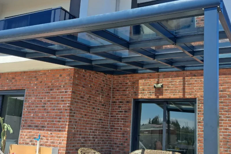 salihleraltı cam tavan